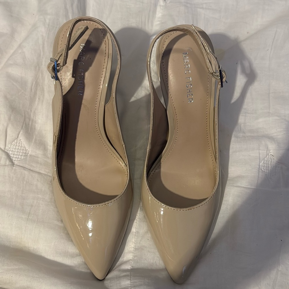 Marc Fisher sandals